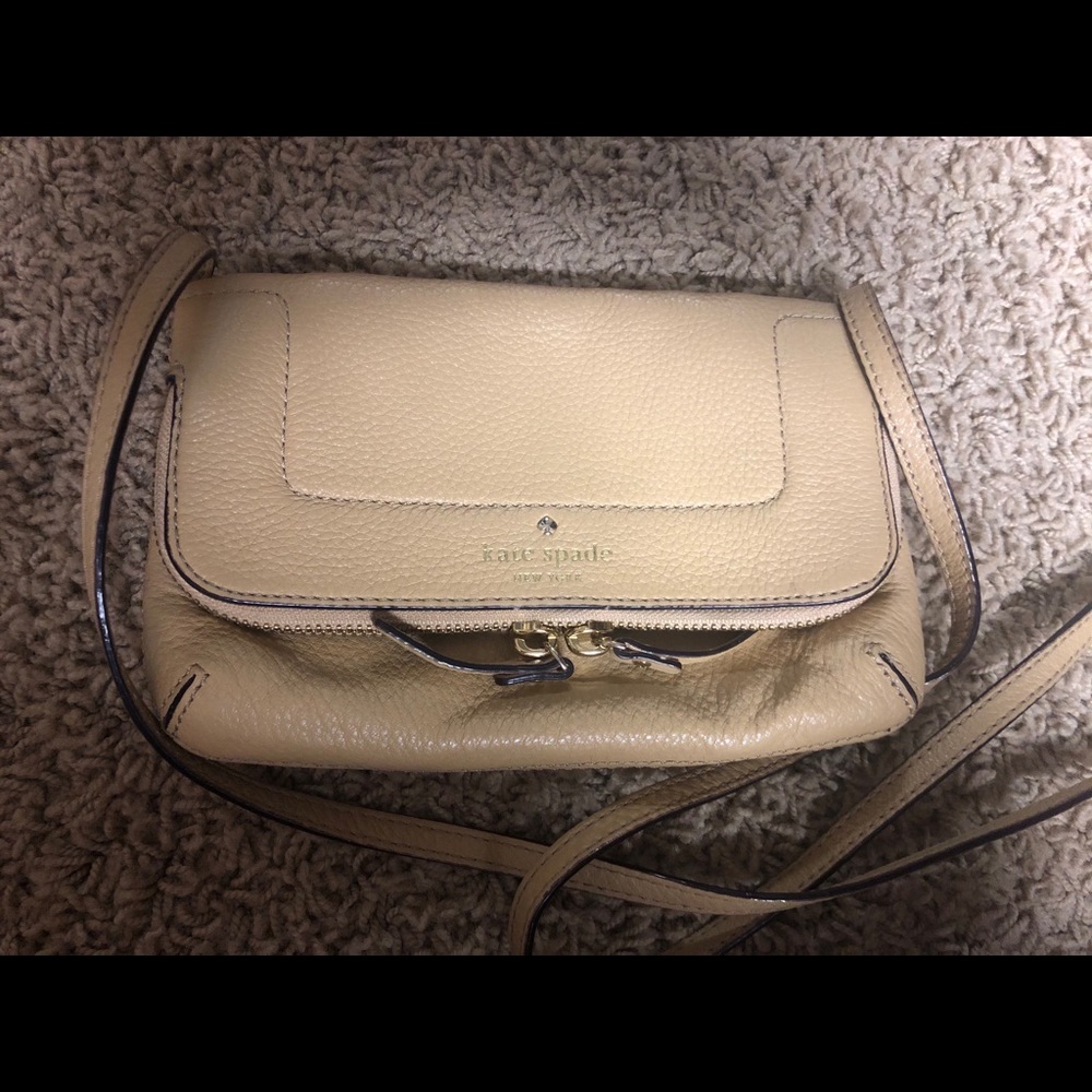 Kate spade purse (small)